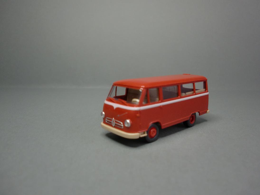 Modellautos Borgward Bus
